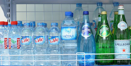 Nước kho&aacute;ng thi&ecirc;n nhi&ecirc;n - Dưỡng chất qu&yacute; gi&aacute; h&agrave;ng ng&agrave;y 2