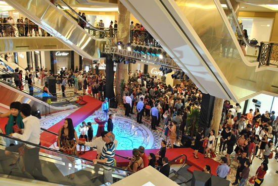 3000 người trẩy hội mua sắm VIP tại Tràng Tiền Plaza 2