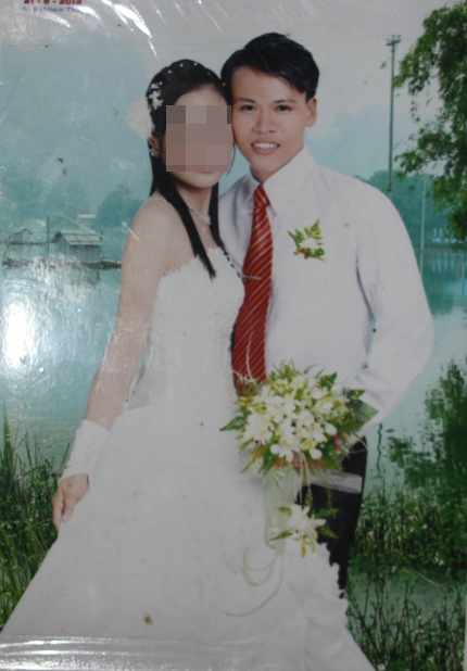 R&uacute;ng động người đ&agrave;n b&agrave; giết chết con v&igrave; con đ&ograve;i b&uacute;, m&agrave; mẹ th&igrave; th&egrave;m&hellip; rượu 2