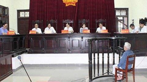 "L&atilde;o bị c&aacute;o U90" ghen tu&ocirc;ng, s&aacute;t hại bạn đời 1