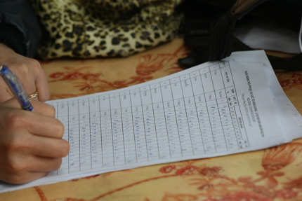 Người đẹp đất Tổ trổ t&agrave;i bắn nỏ 7