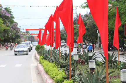 Đường  V&otilde; Nguy&ecirc;n Gi&aacute;p rực rỡ trong dịp kỷ niệm 60 năm chiến thắng Điện Bi&ecirc;n 6