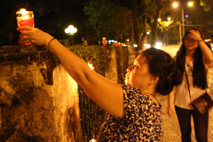 Ngập tr&agrave;n &aacute;nh nến tại 30 Ho&agrave;ng Diệu kỷ niệm 104 năm ng&agrave;y sinh Đại tướng V&otilde; Nguy&ecirc;n Gi&aacute;p 5