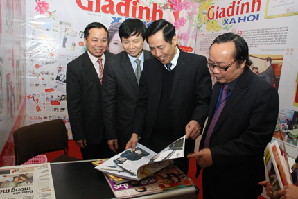 Khai mạc Hội B&aacute;o xu&acirc;n Qu&yacute; Tỵ 1