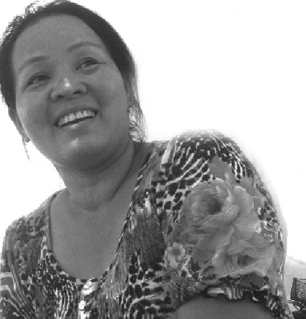 Mẹ ung thư chạy xe ôm nuôi hai con ăn học trường Tây 1