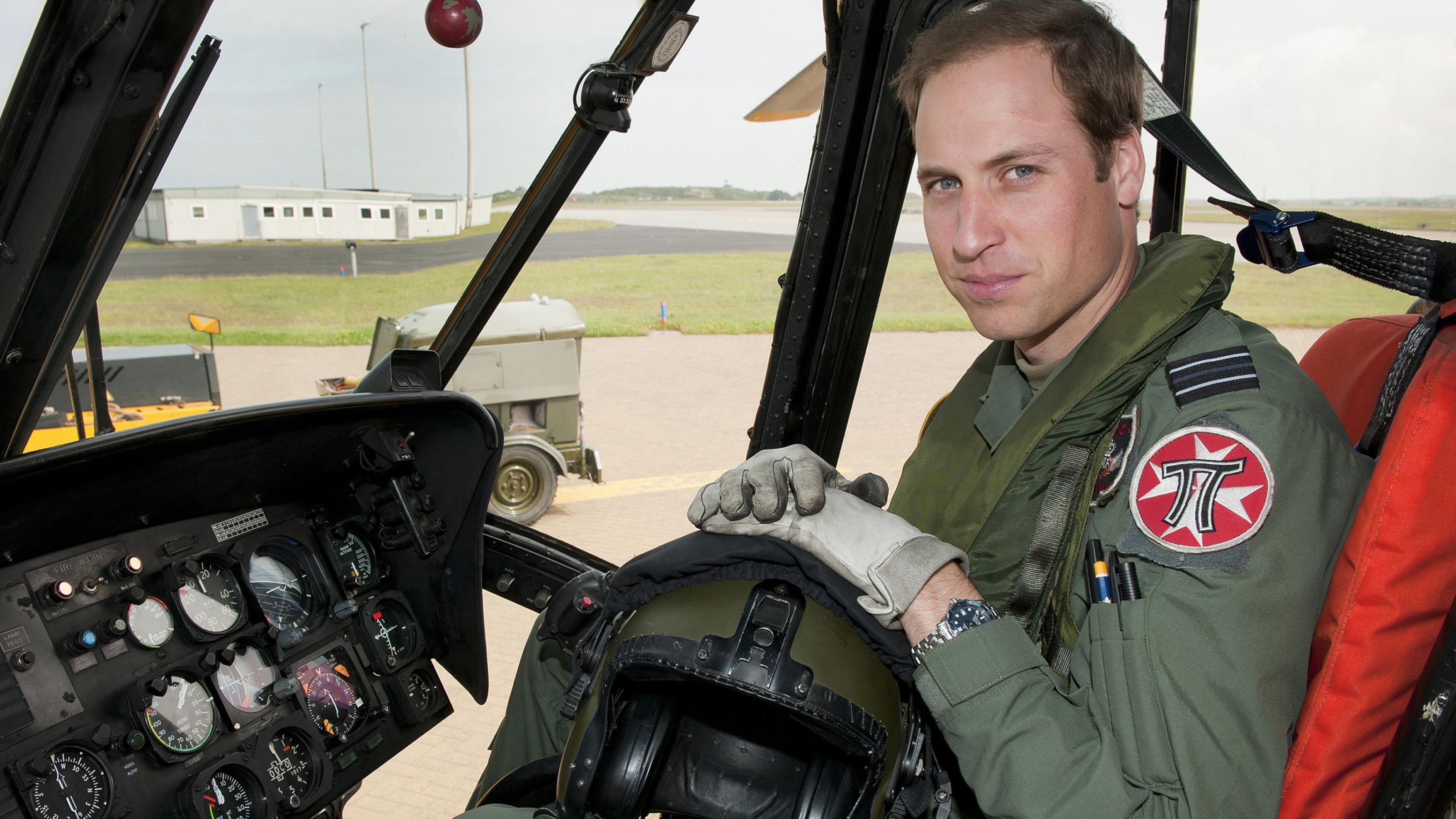 Hoàng tử William sẽ trở thành phi công lái trực thăng cứu hộ 1