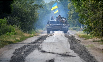 Gần 300 người Việt ở Donetsk, Ukraine đ&atilde; khẩn trương sơ t&aacute;n v&igrave; lo sợ tấn c&ocirc;ng 1