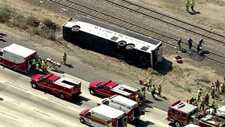 Tai nạn xe buýt kinh hoàng, hơn 30 người thiệt mạng 2