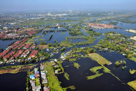 H&igrave;nh ảnh ấn tượng trong trận lũ ở Bangkok 1