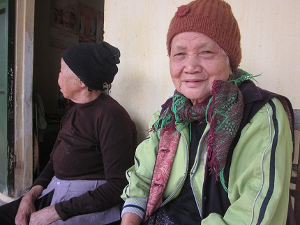 Sắc xu&acirc;n đ&atilde; thắm m&agrave; l&ograve;ng người c&ograve;n ngậm lắm tủi hờn 5