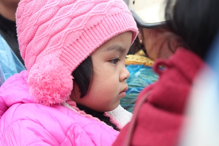 H&agrave;ng vạn người đổ về Ph&uacute;c Thọ xem c&aacute;c "&ocirc;ng tr&acirc;u" quyết sinh tử 4