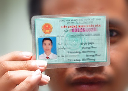 Giấy CMND cũ gi&aacute; trị như CMND mới 1