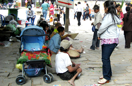 Cha, mẹ bỏ rơi con bị phạt 10 triệu đồng 1