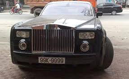 Bộ sưu tập xe Phantom biển tứ qu&yacute; si&ecirc;u khủng 6