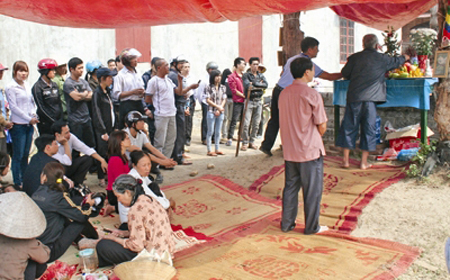 Kiếm cả trăm triệu từ &ldquo;rắn thần&rdquo; 1