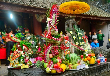 Ảnh đẹp ngỡ ng&agrave;ng tại lễ hội Hoa Lư 5