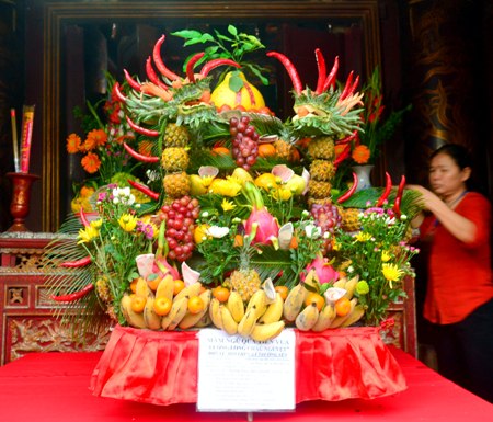 Ảnh đẹp ngỡ ng&agrave;ng tại lễ hội Hoa Lư 7