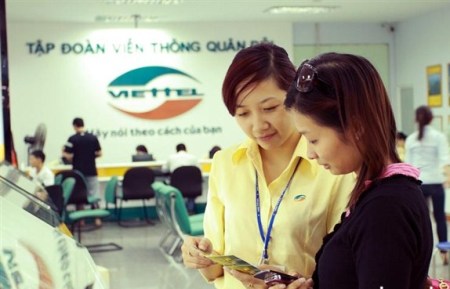 Sốc với kiến nghị giảm 12,6% gi&aacute; cước di động của Viettel 1