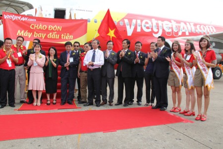 D&iacute;nh lỗi nghi&ecirc;m trọng VietJet Air ăn phạt nặng 1