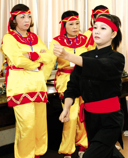 Những b&ocirc;ng hoa d&acirc;n số 3