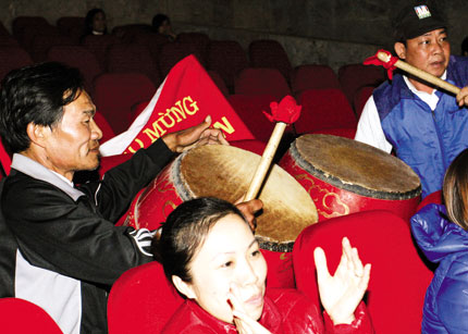 Những b&ocirc;ng hoa d&acirc;n số 8