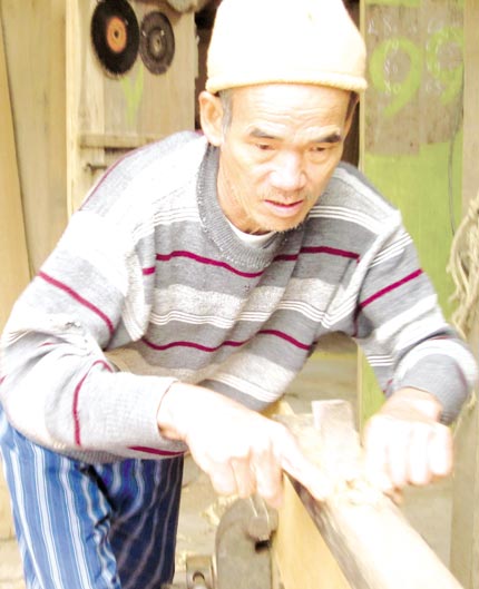 Những n&ocirc;ng d&acirc;n một thời v&aacute;c đ&aacute; x&acirc;y Trường Sa 2