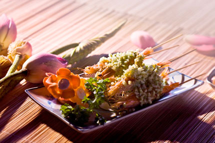 Cuối tuần l&agrave;m t&ocirc;m cốm xanh H&agrave; Nội 1