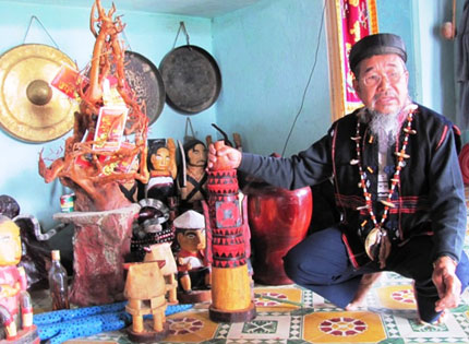 H&igrave; hục suốt 5 th&aacute;ng đẽo quan t&agrave;i cho&hellip; m&igrave;nh 1