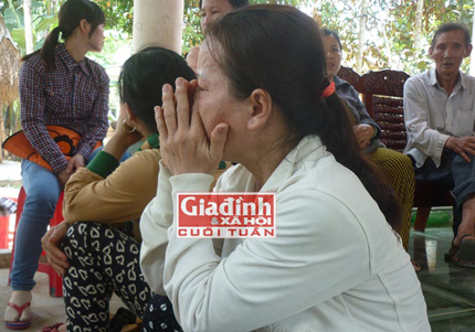 Gh&ecirc; rợn đứa con ngỗ ngược g&acirc;y tội &aacute;c rồi thản nhi&ecirc;n ngồi kể lại cho cha 1