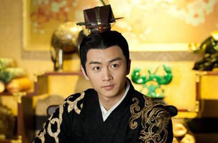 Những cuộc ngoại t&igrave;nh chấn động của Ho&agrave;ng hậu m&ecirc; sắc dục nhưng bị qu&acirc;n vương ghẻ lạnh 1