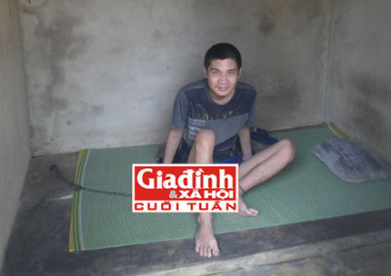 Nỗi khổ tận c&ugrave;ng của hai vợ chồng phải bỏ xứ v&igrave; ba đứa con bị "quỷ &aacute;m"? 1