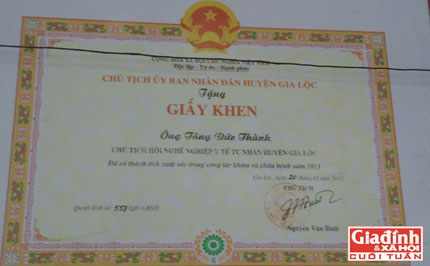 Thực hư diệu ph&aacute;p ch&ocirc;n chỉ tẩm mật m&egrave;o gi&uacute;p bệnh nh&acirc;n hen tho&aacute;t cơn nguy kịch 2