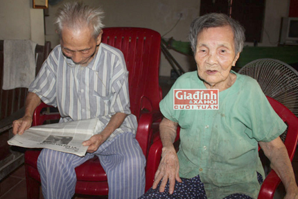 Cặp vợ chồng cao tuổi nhất Việt Nam tiết lộ bí quyết sống mãi như tuổi đôi mươi 1