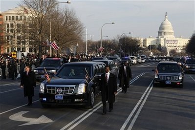 T&ograve; m&ograve; về si&ecirc;u xe của Obama 7