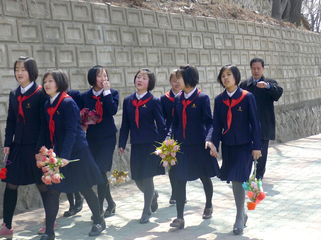 Ảnh hiếm về nữ sinh xinh đẹp của Triều Tiên 7 Ảnh hiếm về nữ sinh xinh đẹp của Triều Tiên 7