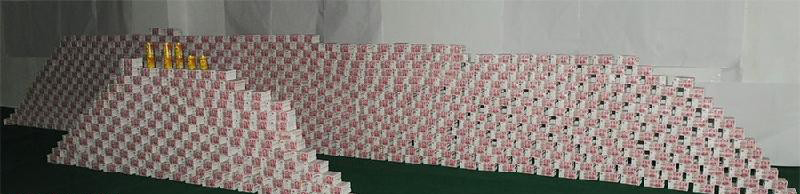 Cận cảnh n&uacute;i tiền 1,5 tấn của tỉ ph&uacute; Trung Quốc 3