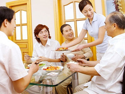 Năm nào cũng về quê chồng ăn Tết: Thêm gần hay thêm xa? 1