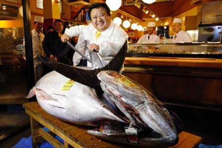 Choáng cá ngừ nặng hơn 2 tạ, giá 36 tỷ đồng 1