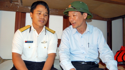 Vợ chiến sĩ đảo Trường Sa: “Anh hãy vì Tổ quốc, vì nhân dân để luôn vững chắc tay súng” 2