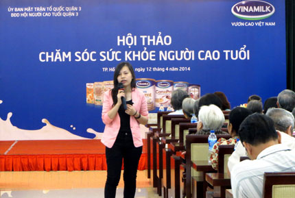 Vinamilk chăm sóc sức khoẻ cho người cao tuổi tại TP Hồ Chí Minh 2