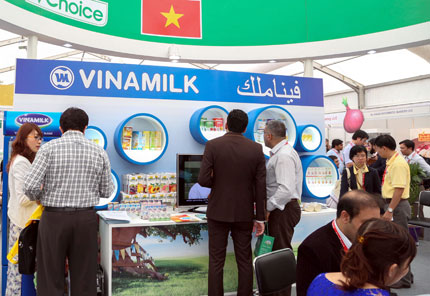 Vinamilk được c&ocirc;ng nhận l&agrave; doanh nghiệp xuất khẩu uy t&iacute;n năm 2013 của Việt Nam 3