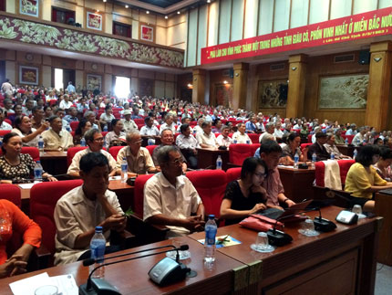 Vinamilk tiếp tục đến với người cao tuổi miền Bắc 4 Vinamilk tiếp tục đến với người cao tuổi miền Bắc 4