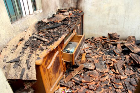 Hoang t&agrave;n sau vụ ch&aacute;y sập nh&agrave; 5 tầng ở H&agrave; Nội 5