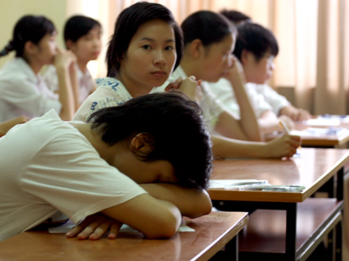 &ldquo;Bỏ thi TN m&ocirc;n ngoại ngữ&rdquo;: Tuyển bằng đầu v&agrave;o Đại học 1