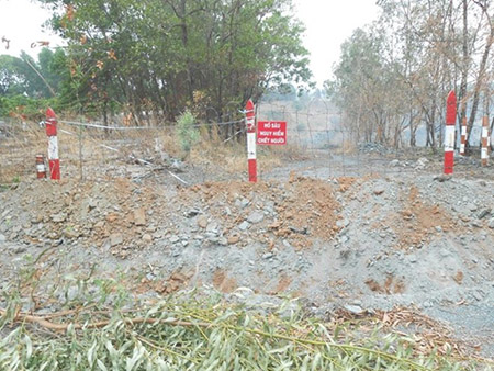 Hai học sinh chết dưới hầm đ&aacute; bỏ hoang 1