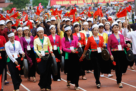 Cận cảnh lễ diễu binh ho&agrave;ng tr&aacute;ng mừng 60 năm chiến thắng Điện Bi&ecirc;n Phủ 18