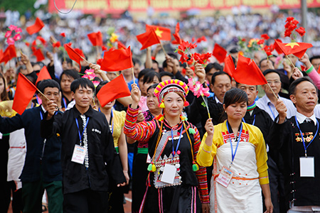 Cận cảnh lễ diễu binh ho&agrave;ng tr&aacute;ng mừng 60 năm chiến thắng Điện Bi&ecirc;n Phủ 20