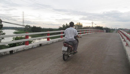 Vớt được thi thể ca sĩ Hồ Duy Minh 1