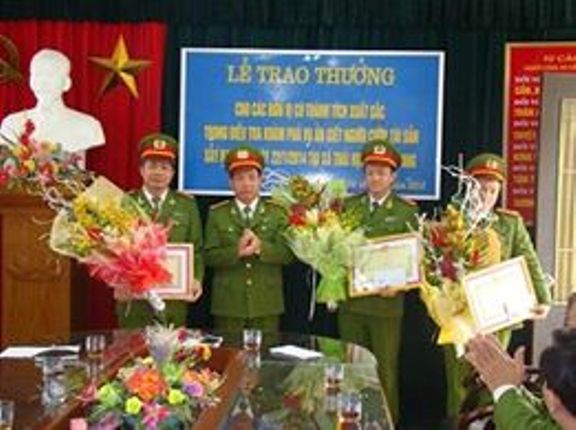 Tìm ra hung thủ sát hại chủ nhà nghỉ nhờ mảnh giấy vụn 1