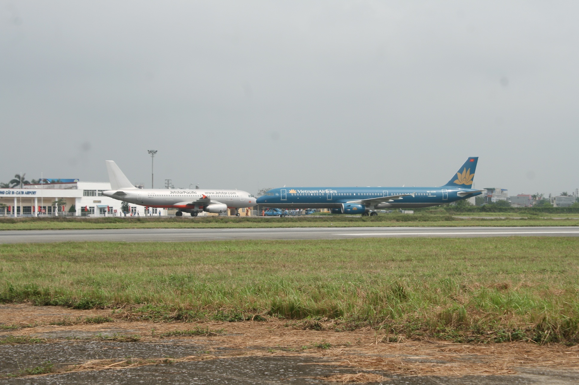 V&igrave; sao c&aacute;c chuyến bay bị hủy ở s&acirc;n bay C&aacute;t Bi (Hải Ph&ograve;ng)? 2